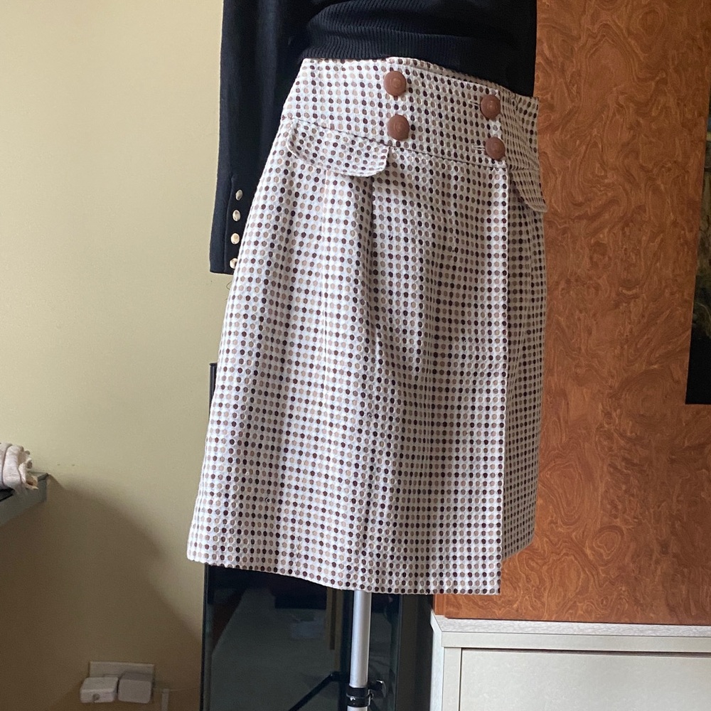 Elegant Checkered Skirt